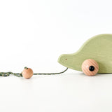 צב משיכה עם גלגלים